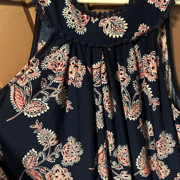 three pink hearts Sleeveless Shift Dress 💲BUNDLE AND SAVE BIG💲 - Picture 3 of 4